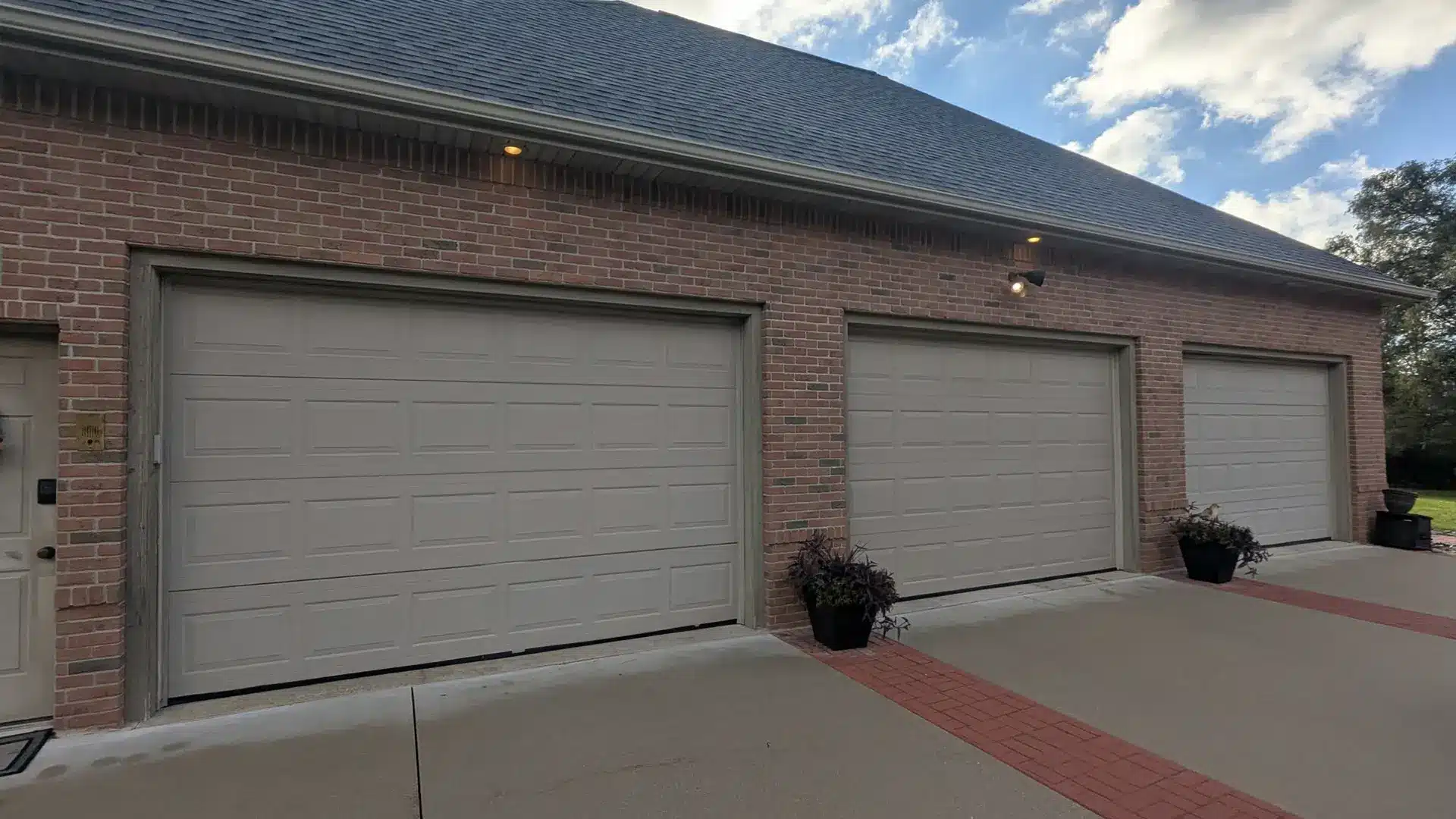 garage door before 1